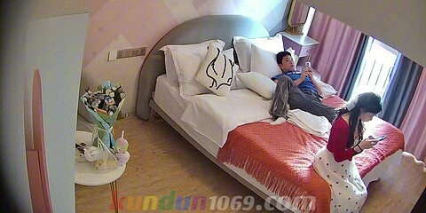[CN] CSC-0005 健壮帅哥和女友开房打炮