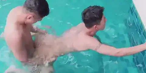 G头条 《与堂弟的夏日狂欢》
